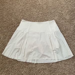 Lululemon High Rise White Tennis skirt